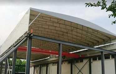 Logistics Hoobkas kev khiav hauj lwm ncua los ntawm cua thiab los nag? Tangshan Pengcheng Sab nraum zoov Retractable Electric Awnings daws txhua qhov teeb meem hauv vaj tse los ntawm kev sim ntiaj teb tiag.